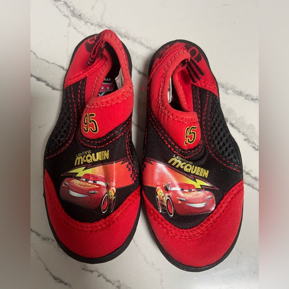 Disney Cars Lightning McQueen Kids water shoes like new size 7/8